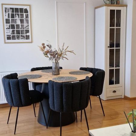 Apartment Rose Sesvete Buitenkant foto